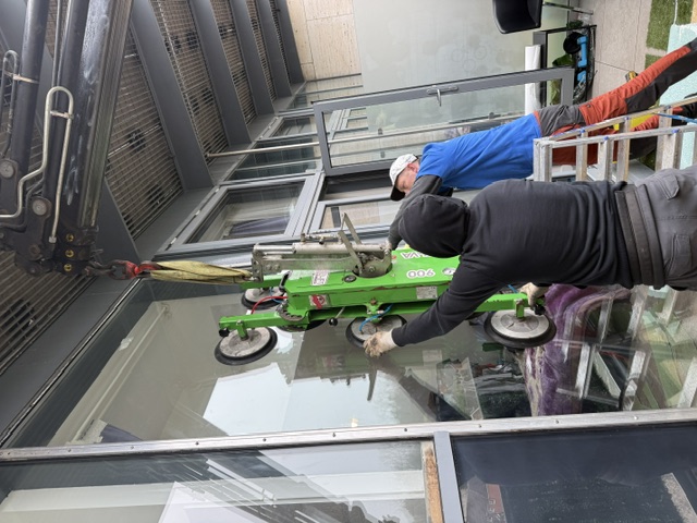 About Raynes Park Glazing